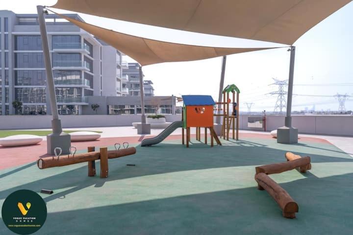 Vogue Lagoon District One Appartement Dubai
